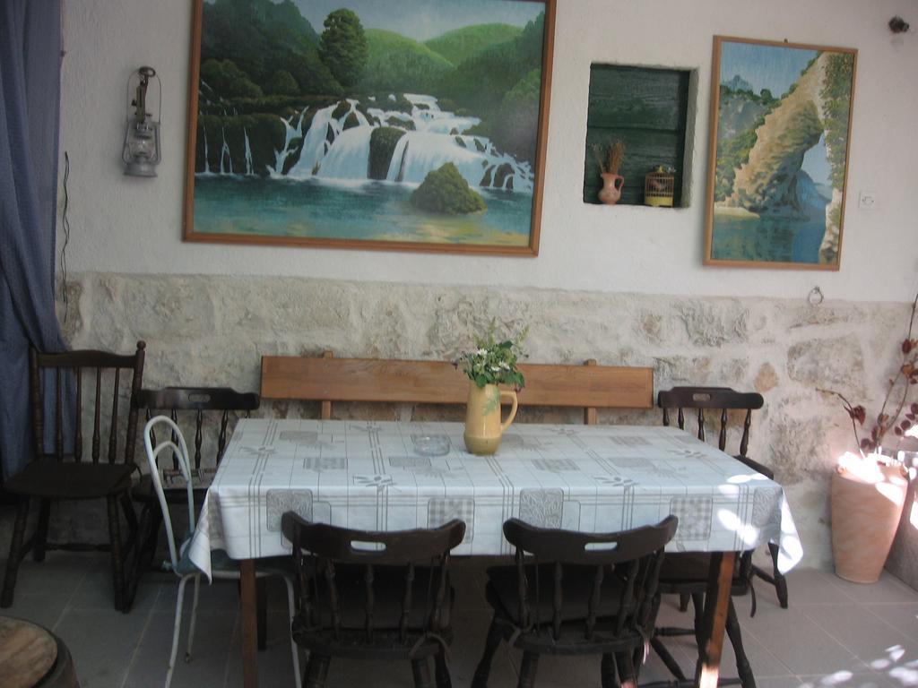 Apartments Darinka Skradin Pokoj fotografie