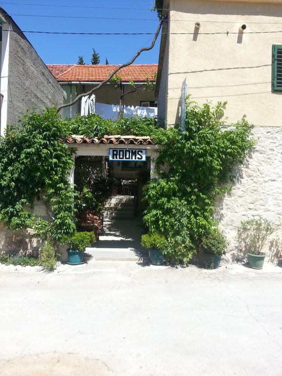 Apartments Darinka Skradin Pokoj fotografie